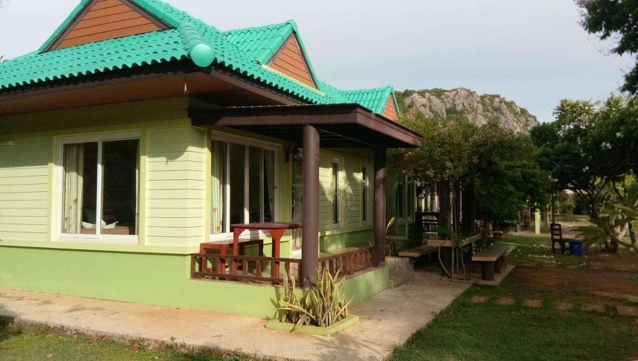 Esng Hiran Bich Resort Pran Buri Exterior photo