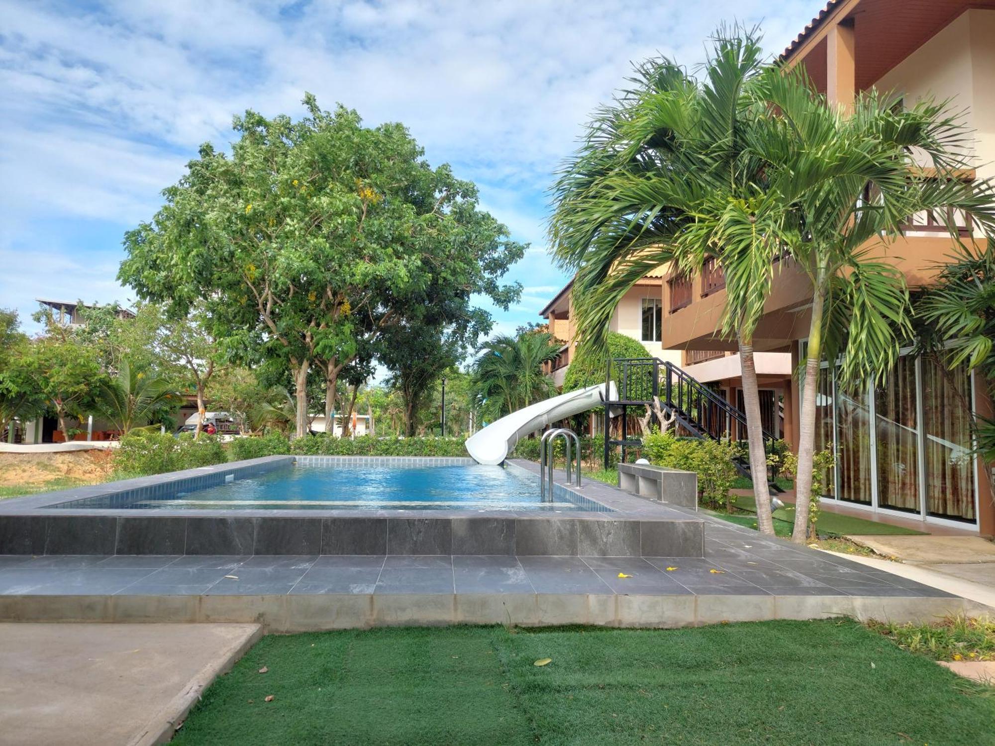 Esng Hiran Bich Resort Pran Buri Exterior photo